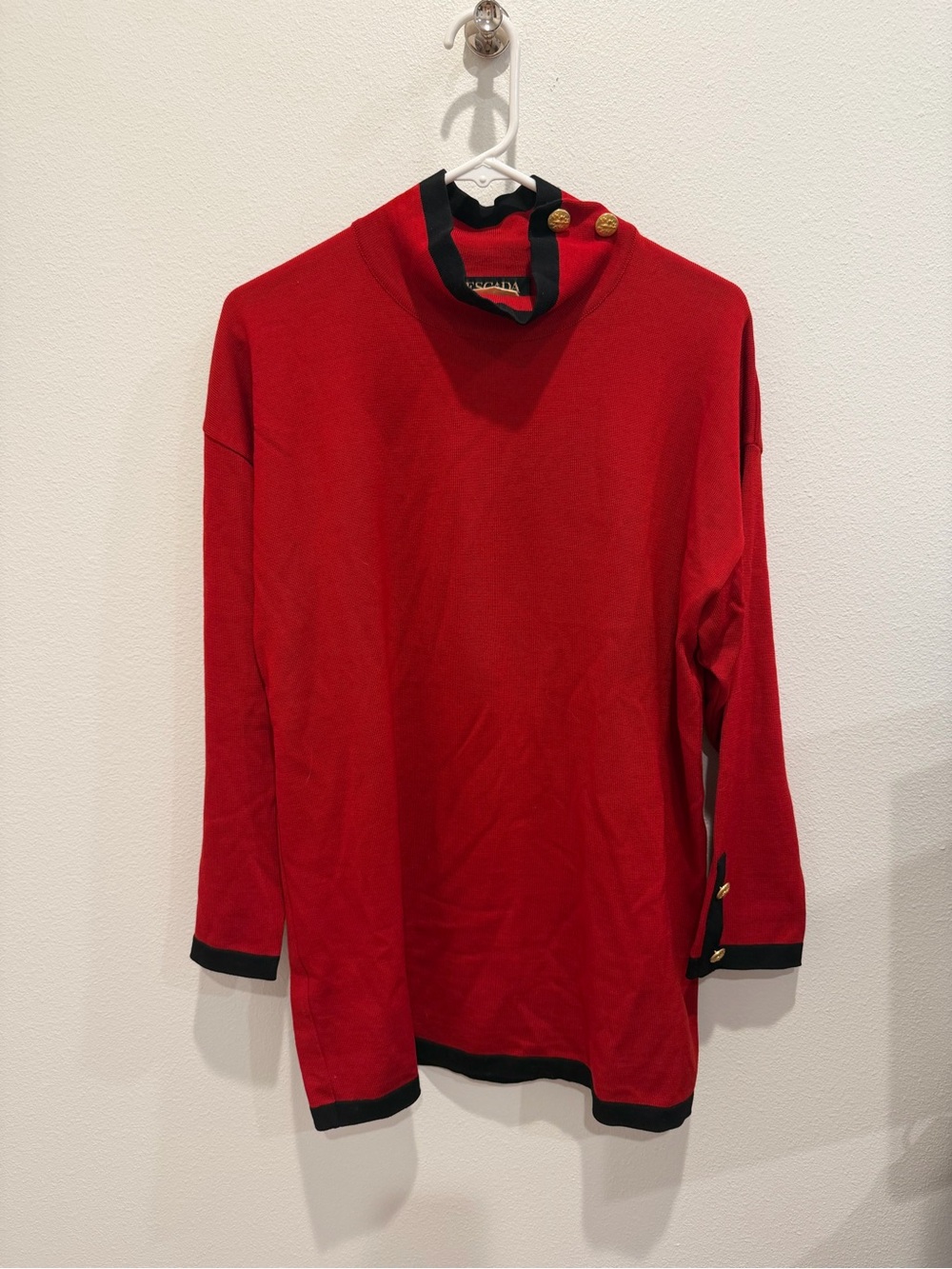 Escada sweater